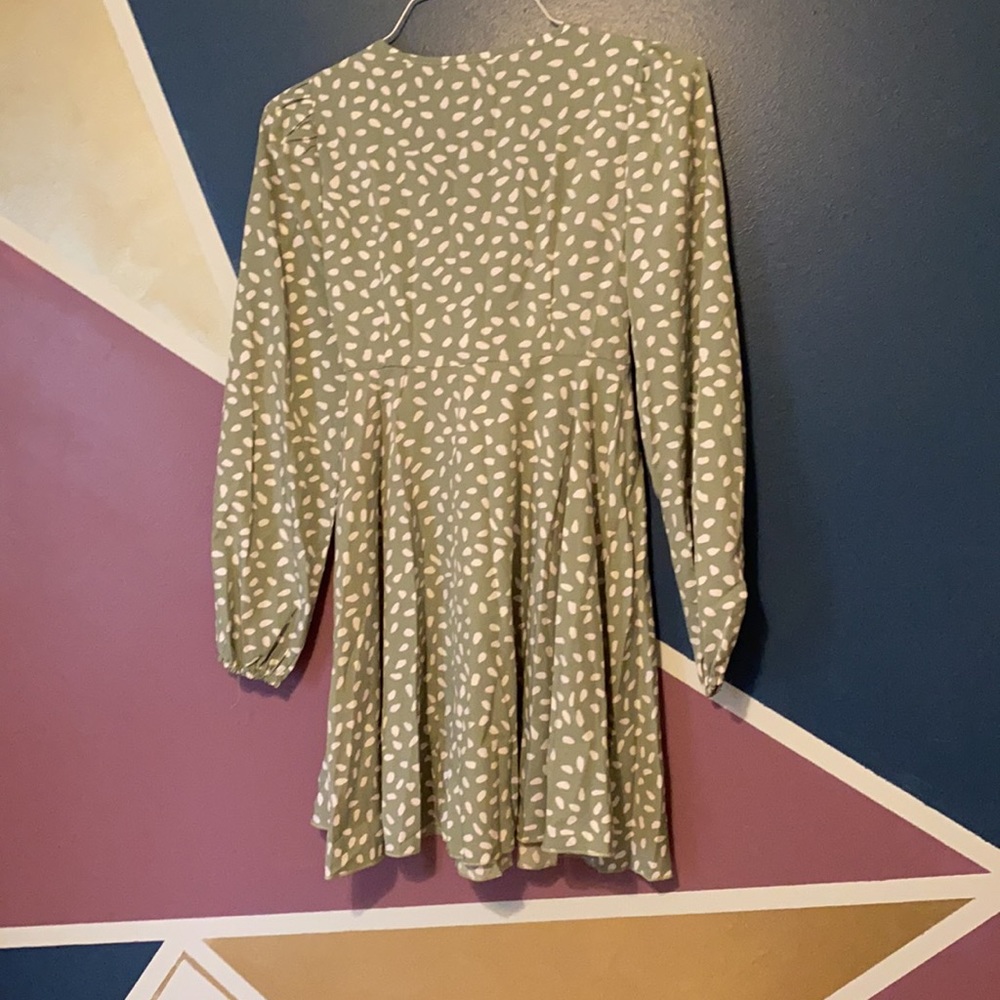 Dress - Picture 2 of 3